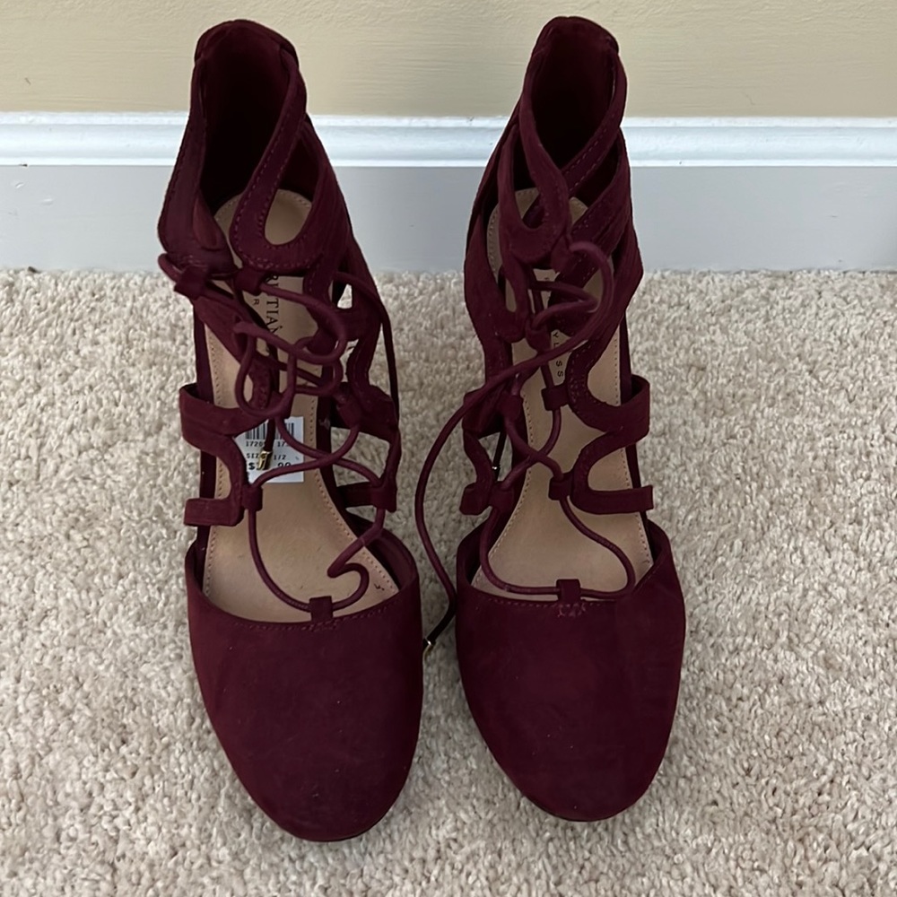 Only worn once, size 9 Christian Siriano heels
